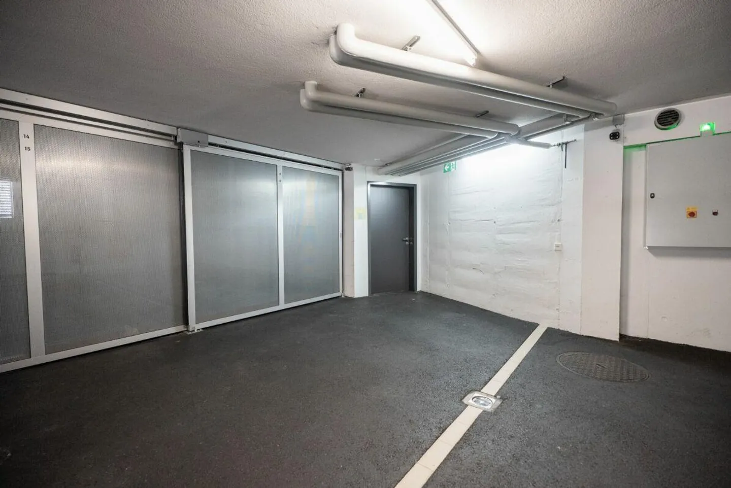 Wir verkaufen eine schöne 4.5-Zimmer-Wohnung, umgeben von den Mauern - Foto 16 von 17