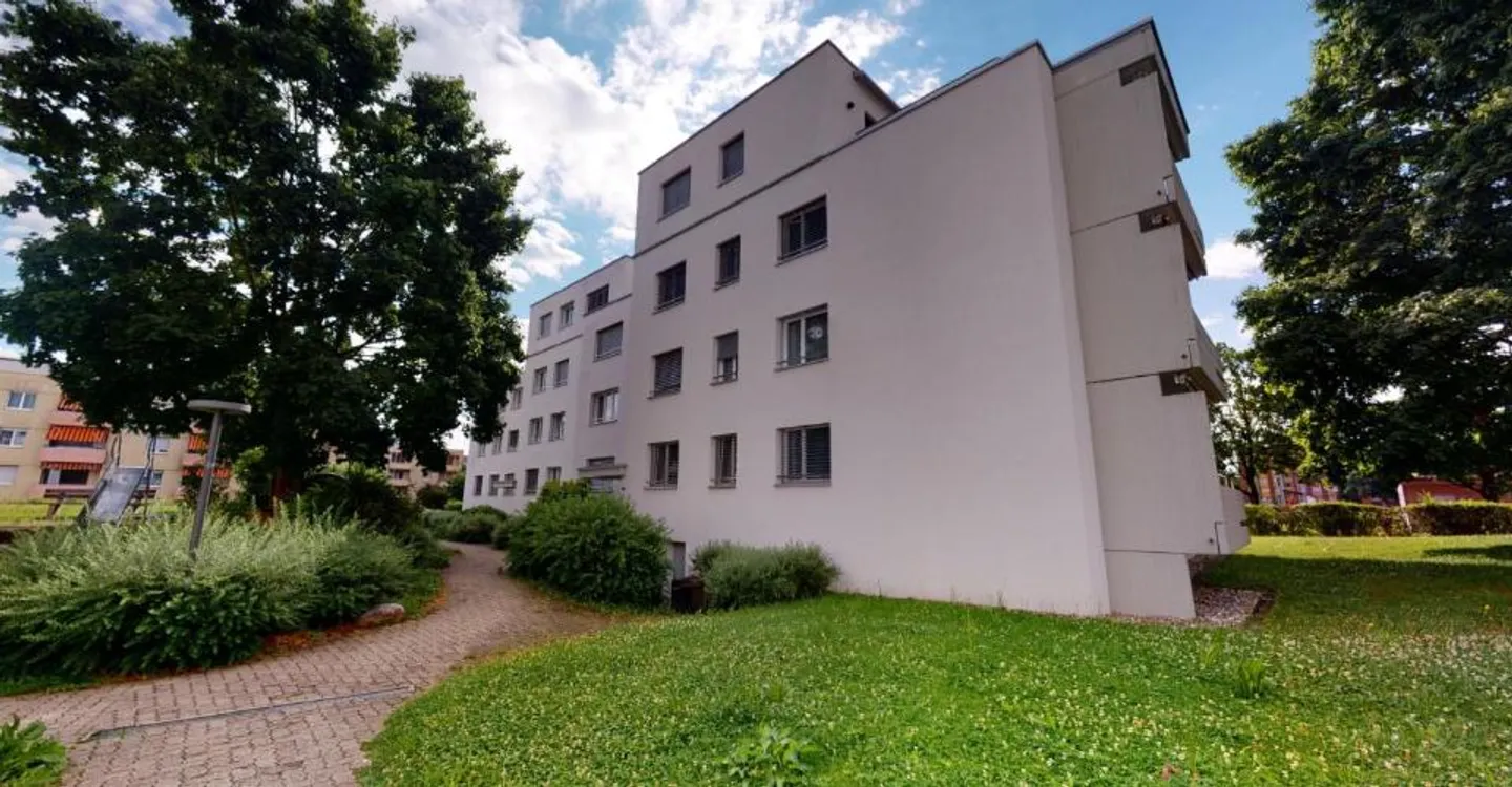 Appartement parfait à Dübendorf avec terrasse sur le toit ! - Photo 1 sur 9