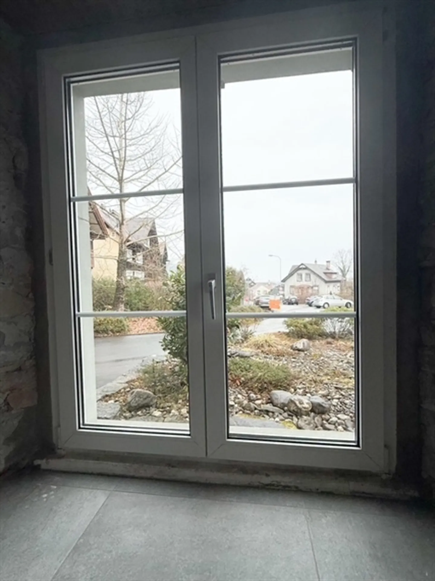 Salle de loisirs / Bureau avec salle de bain privée - nouvellement rénové - Photo 4 sur 9