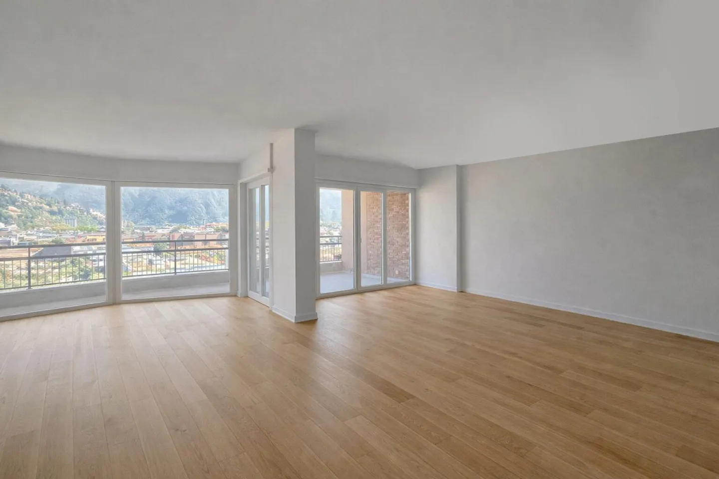 MODERN 4.5 ZIMMER MIT SEEBLICK IN ZENTRALER LAGE IN LUGANO - Foto 3 von 10