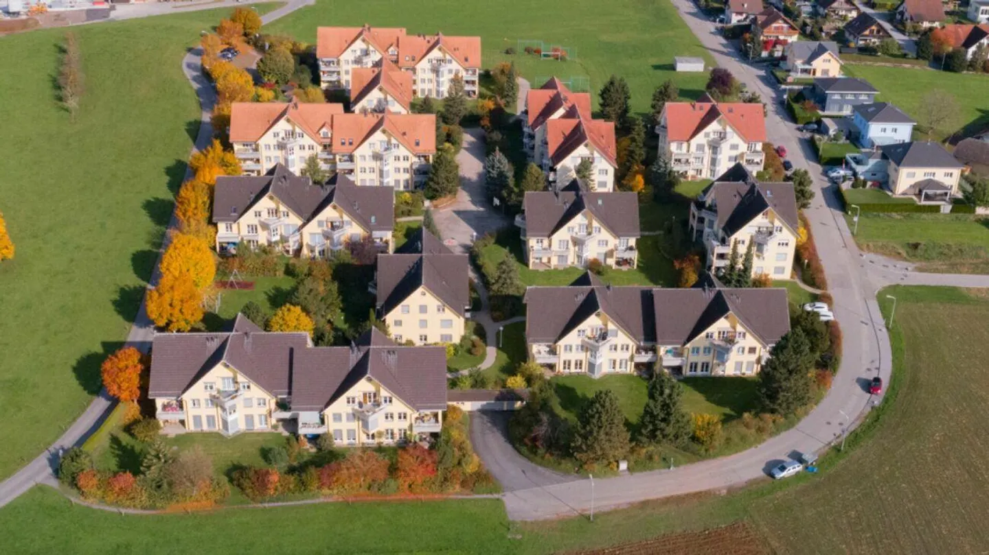 Belle appartement avec terrasse dans un endroit calme - Photo 1 sur 9