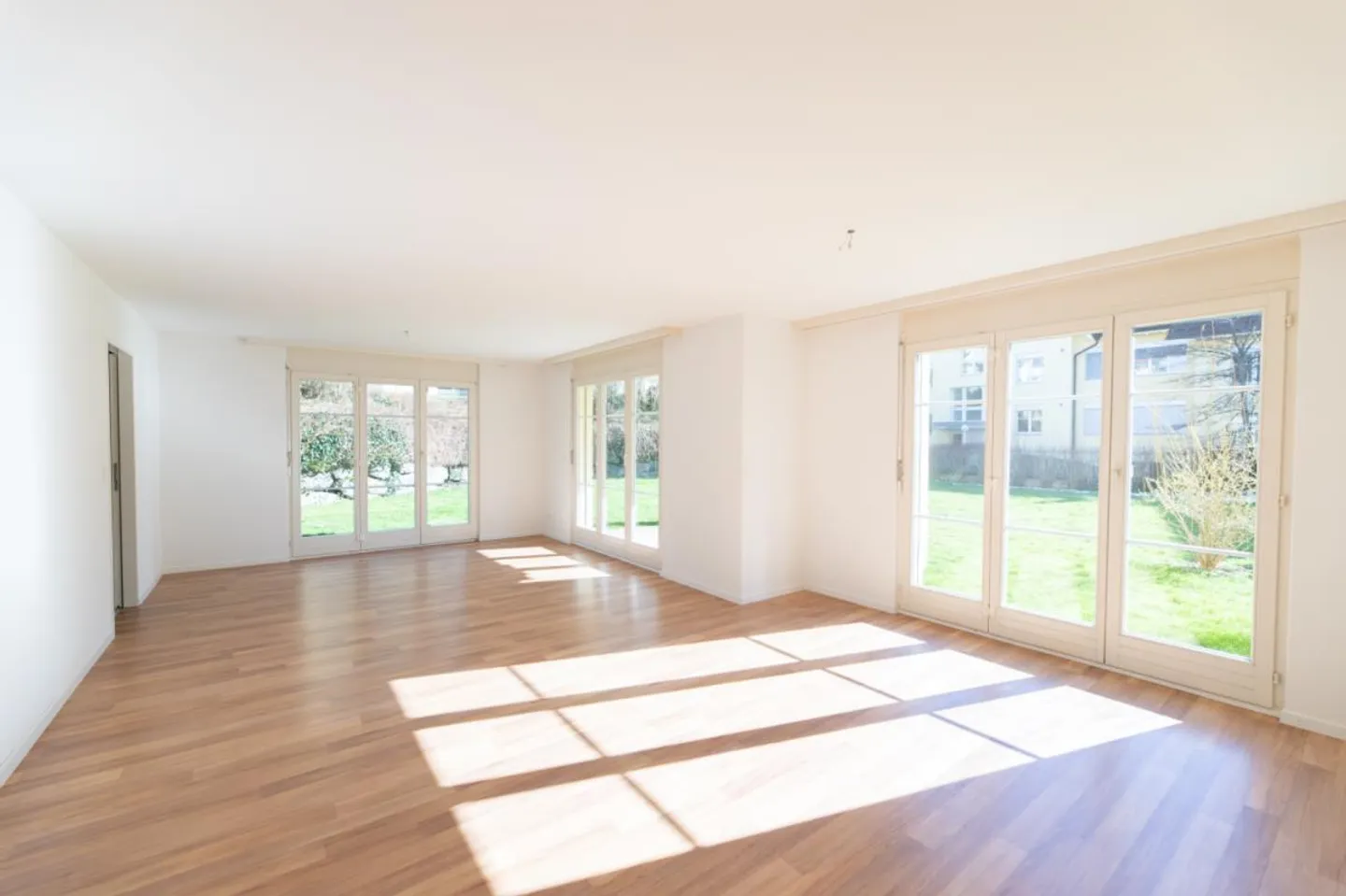 Belle appartement avec terrasse dans un endroit calme - Photo 4 sur 9