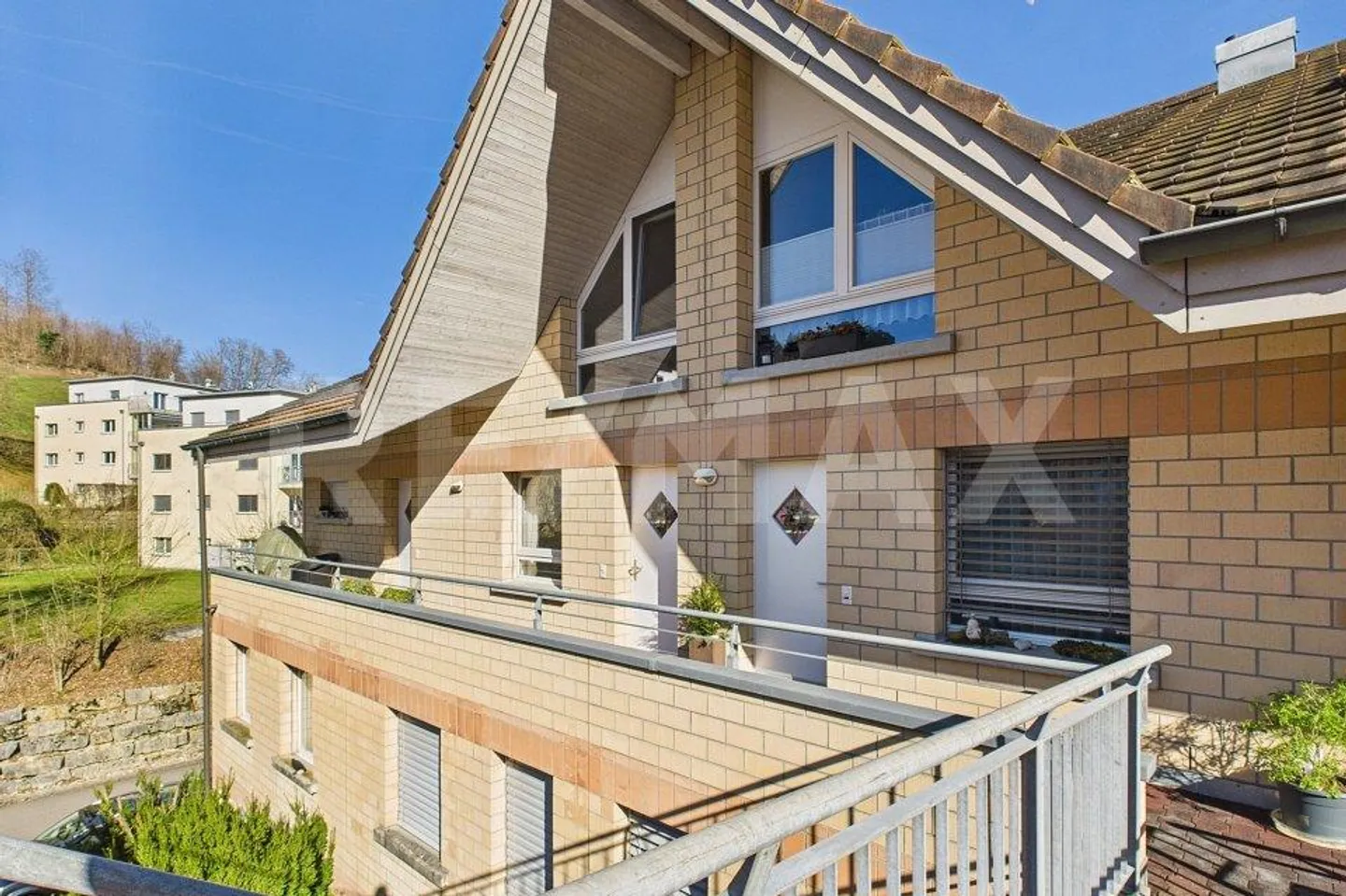 Incantevole appartamento maisonette di 2½ stanze con un fascino particolare in una posizione tranquilla - Foto 3 di 13