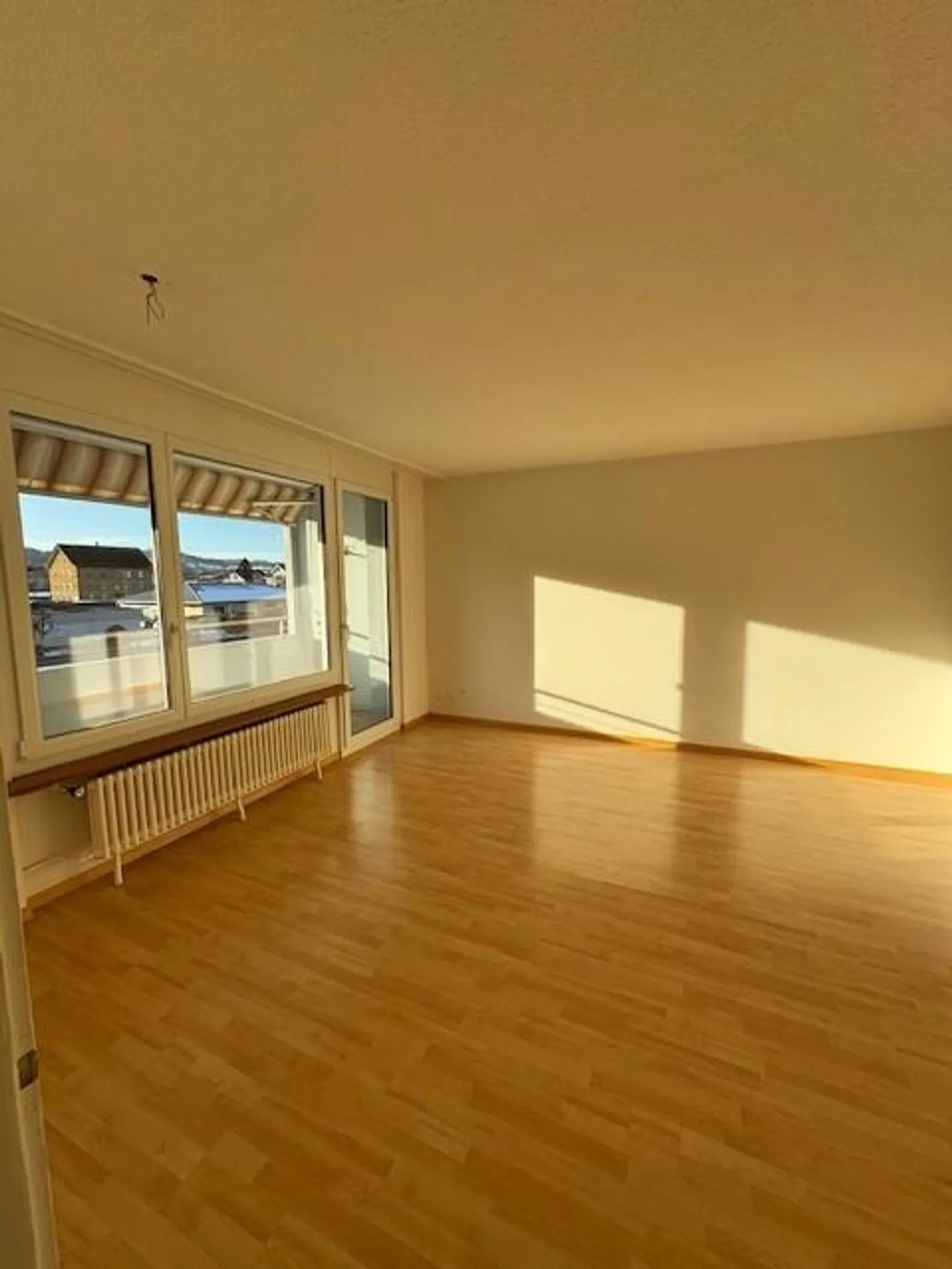 Charmante Wohnung in Reinach - Foto 3 von 7