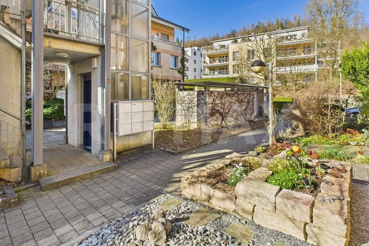 Incantevole appartamento maisonette di 2½ stanze con un fascino particolare in una posizione tranquilla - Foto 10 di 13