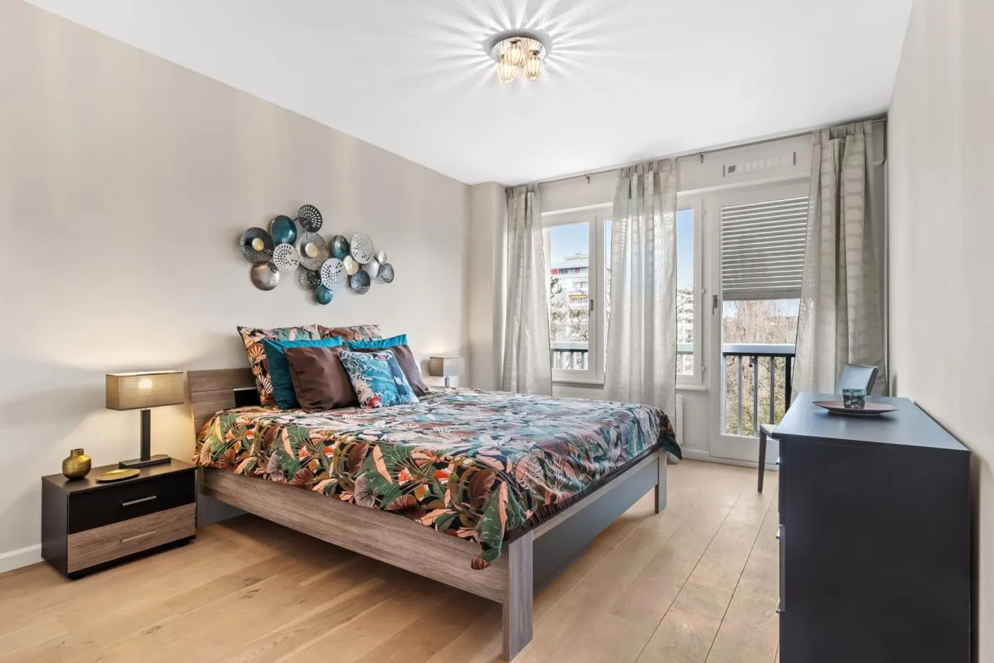 Luxury Apartment in Champel - Photo 6 of 10