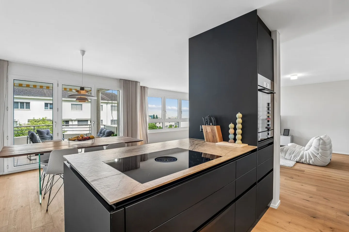 Modernes Apartment mit Balkon - Foto 8 von 21