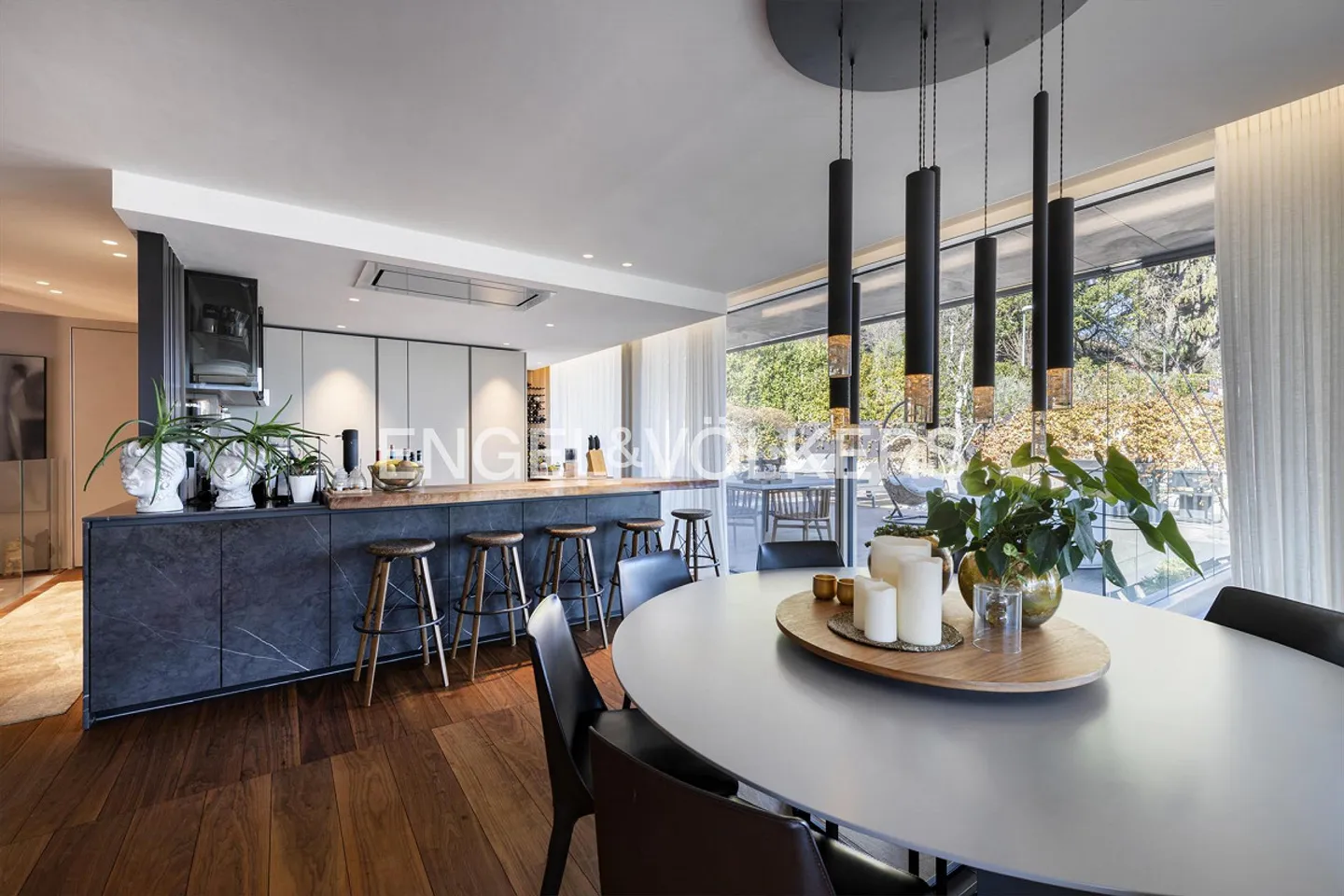 Raffinata villa di design con vista lago e piscina (183) - Foto 6 di 14