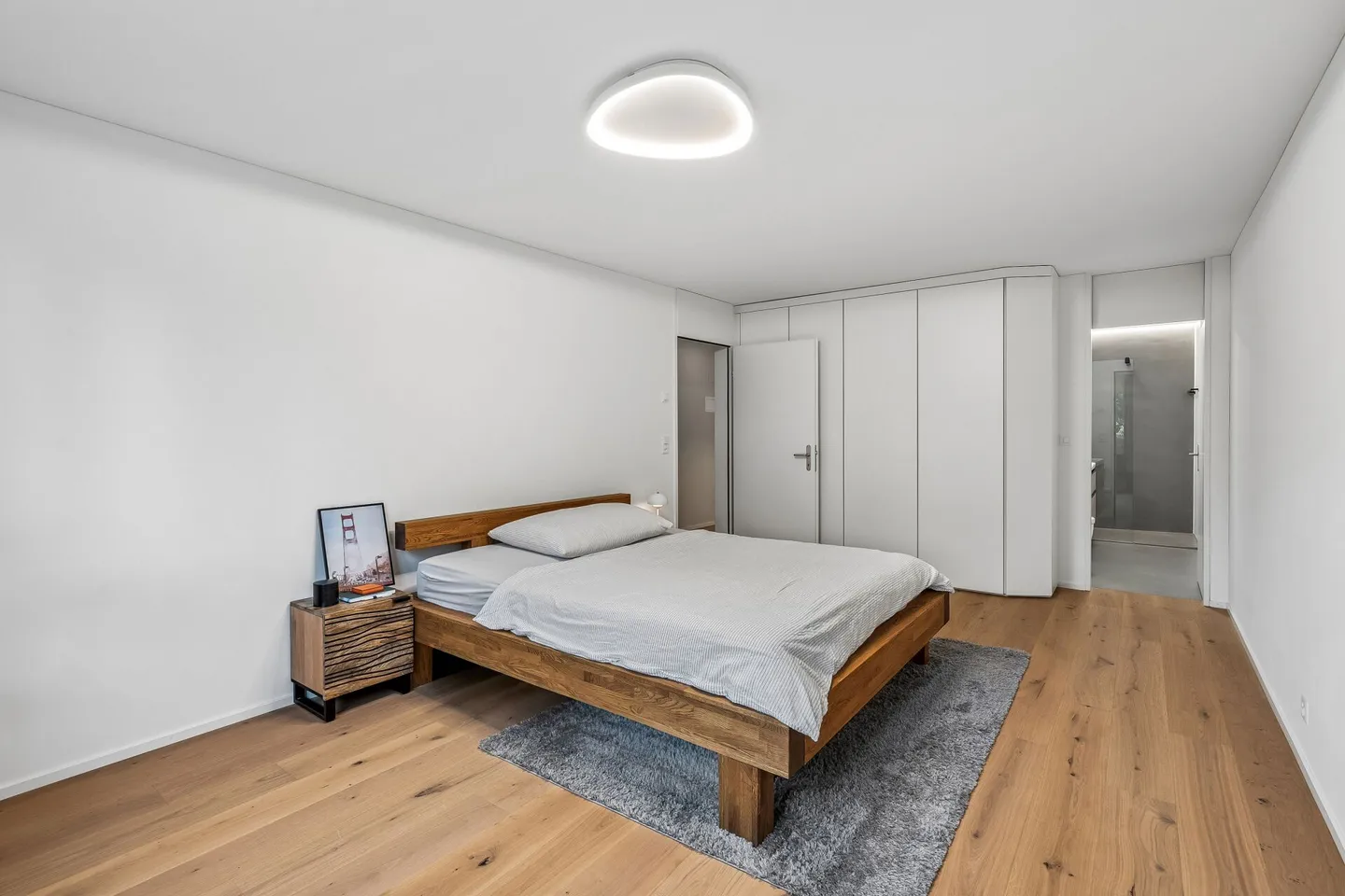 Modernes Apartment mit Balkon - Foto 10 von 21