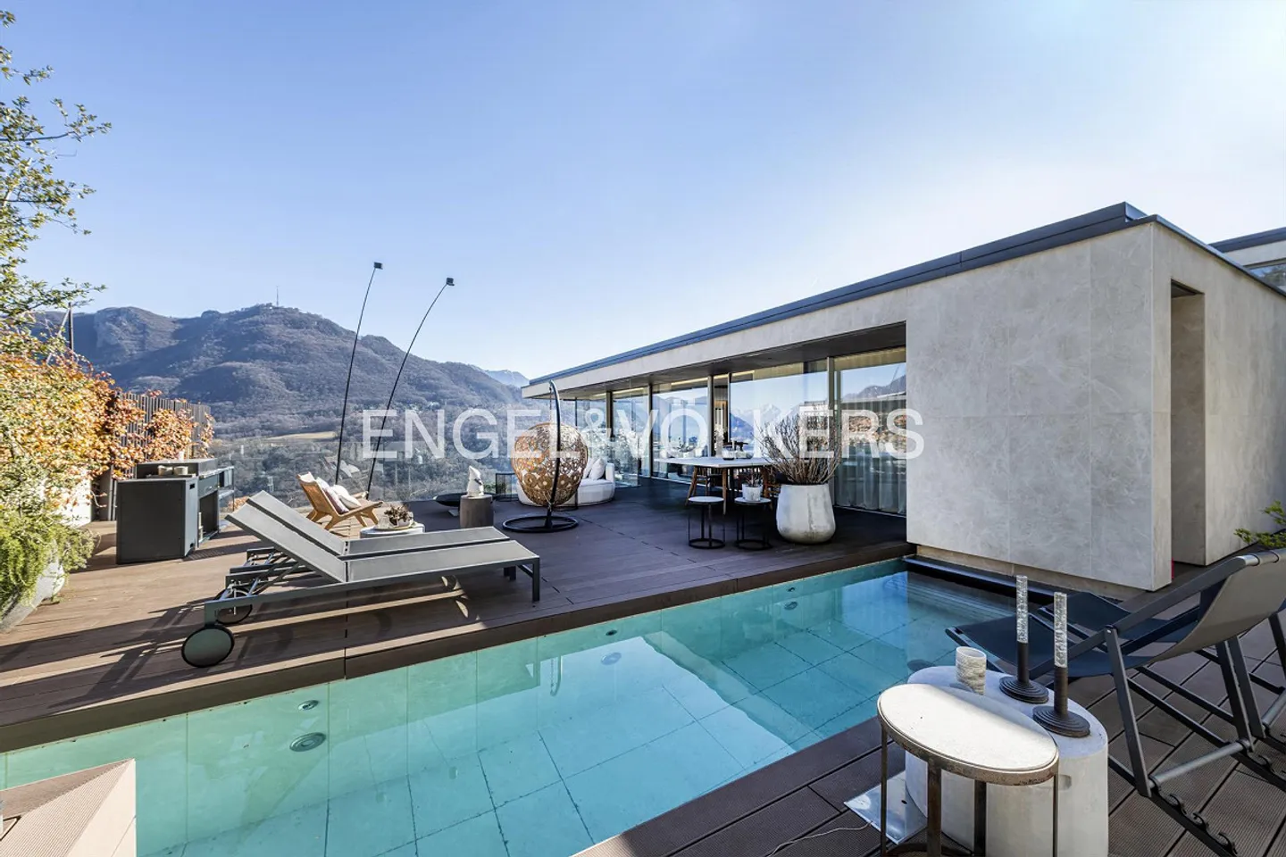 Raffinata villa di design con vista lago e piscina (183) - Foto 7 di 14