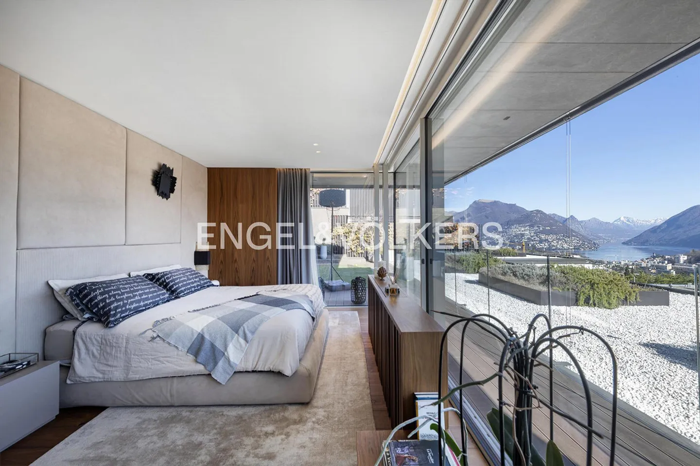 Raffinata villa di design con vista lago e piscina (183) - Foto 10 di 14