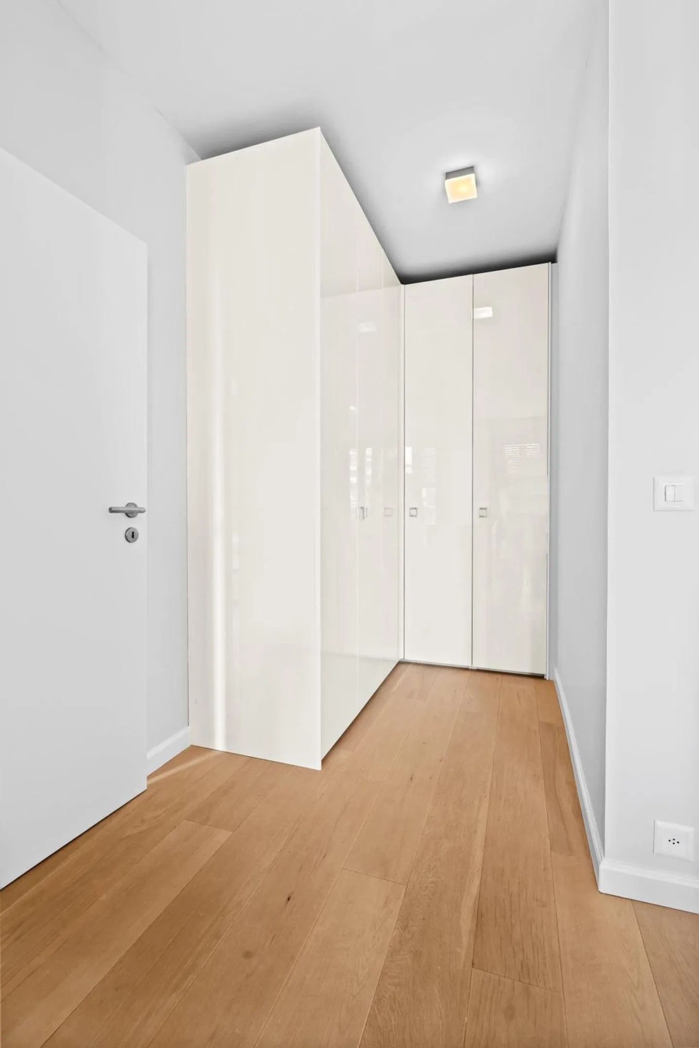 Luxury Apartment in Champel - Photo 10 of 10