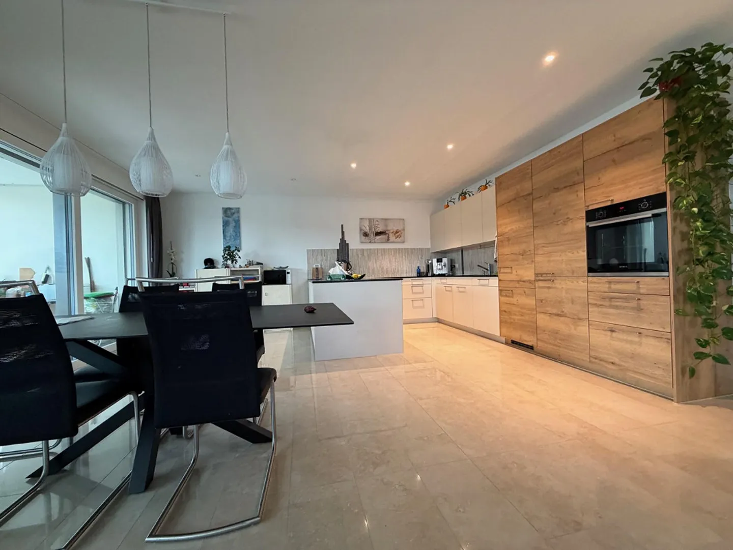 Large, top modern and elegant 4 1/2-room apartment for rent - Photo 2 of 9