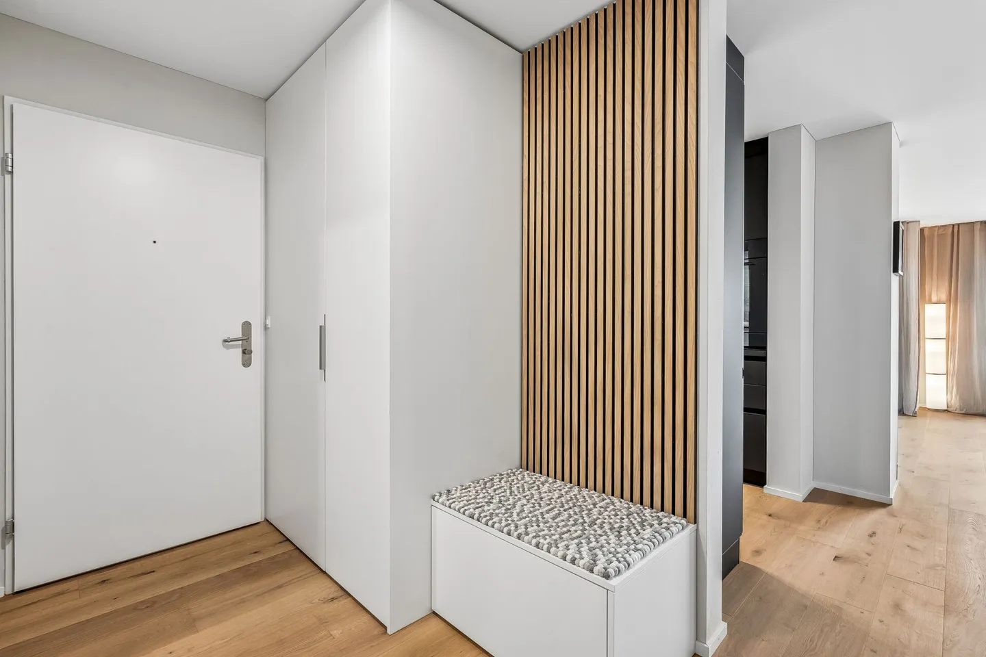 Modernes Apartment mit Balkon - Foto 17 von 21