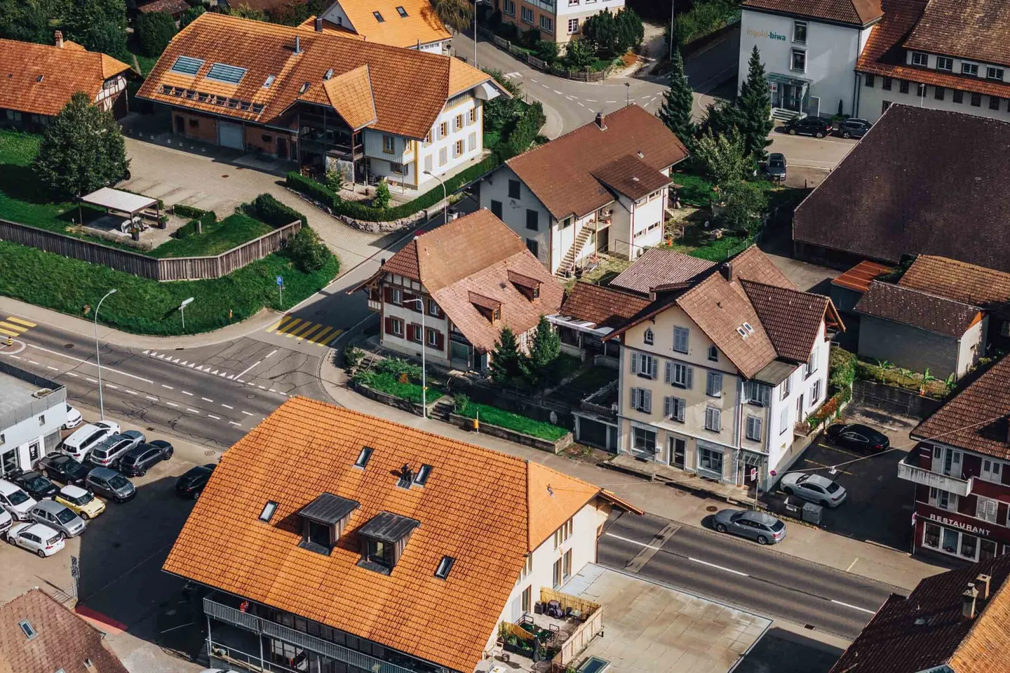 Wohn- und Geschäftshaus mit Sanierungspotenzial - Foto 2 von 10