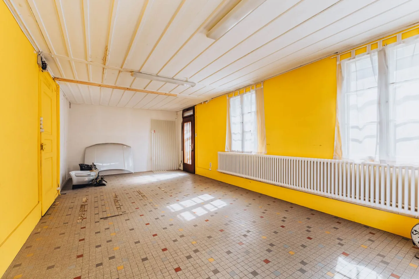 Wohn- und Geschäftshaus mit Sanierungspotenzial - Foto 8 von 10