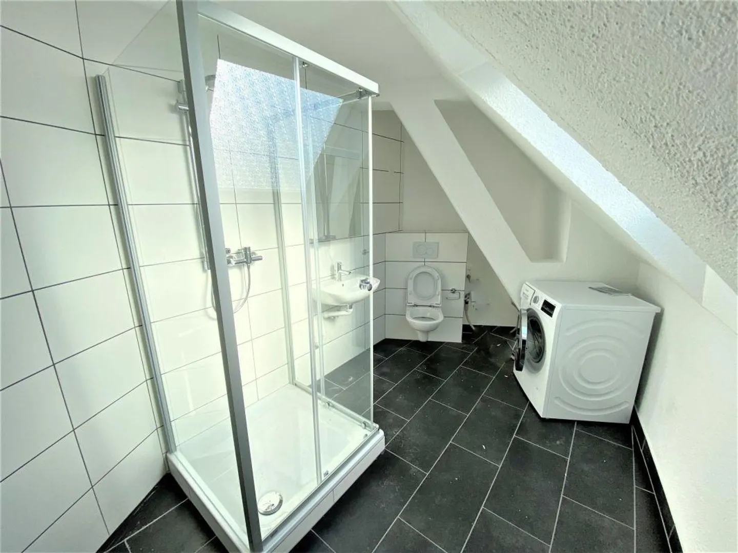 Confortable en ville - Appartement en duplex de 4 pièces - Photo 8 sur 8