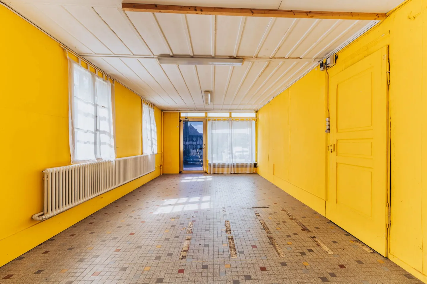 Wohn- und Geschäftshaus mit Sanierungspotenzial - Foto 7 von 10