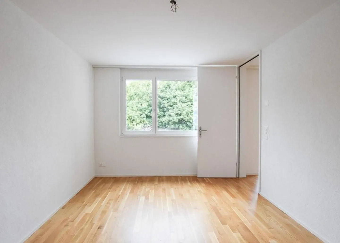 Votre nouveau chez-vous : Appartement spacieux de 3,5 pièces à Boll - Photo 5 sur 9