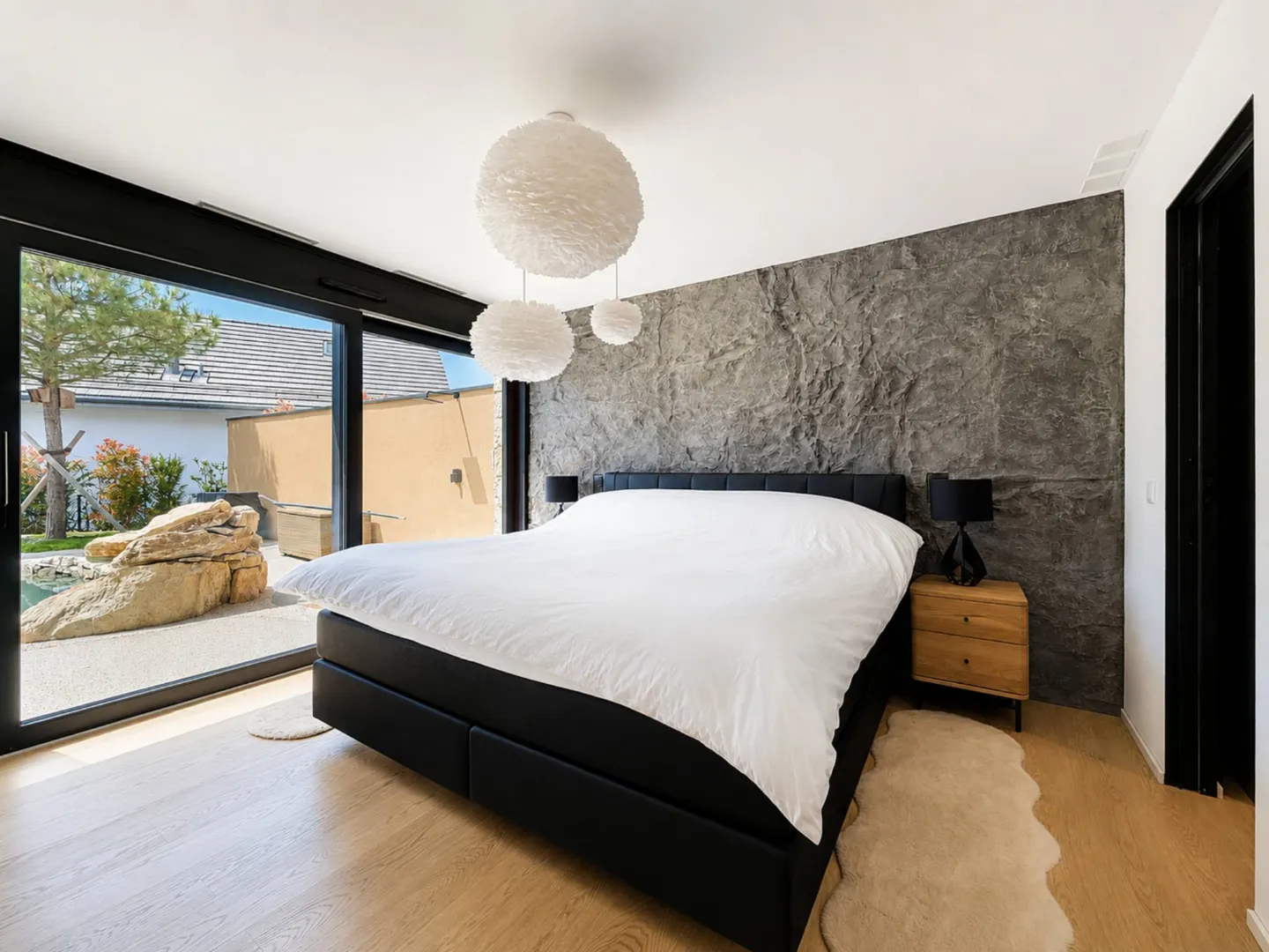 Maison Contemporaine avec Piscine - Photo 2 sur 8