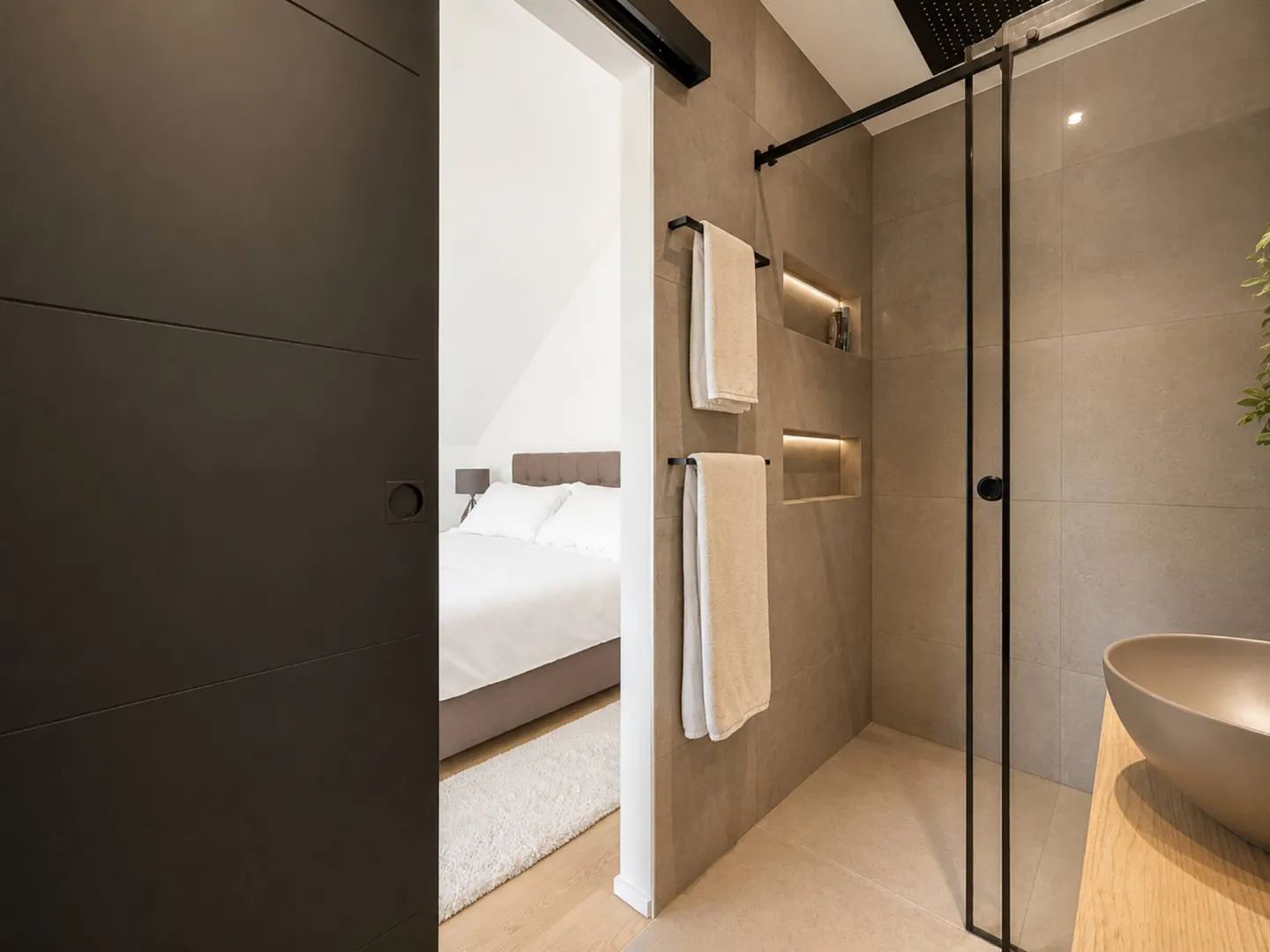 Maison Contemporaine avec Piscine - Photo 5 sur 8