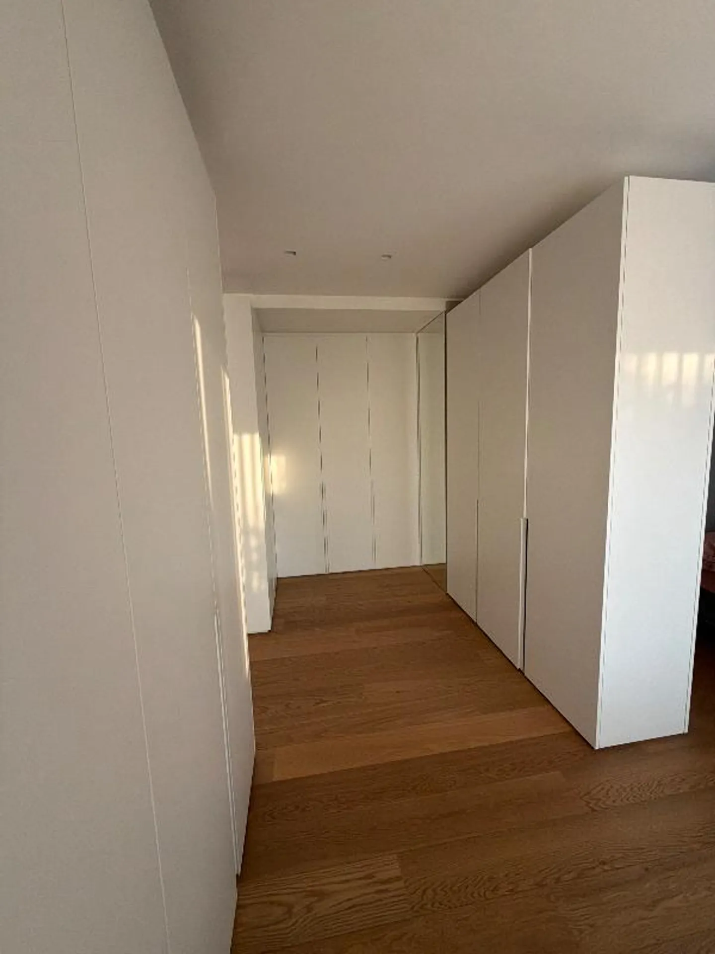 3.5 Room Apartment - Photo 3 of 5