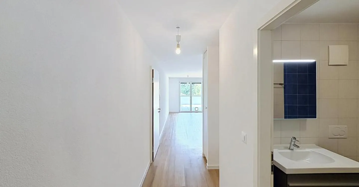 Appartement Charmant avec Terrasse - Photo 5 sur 7