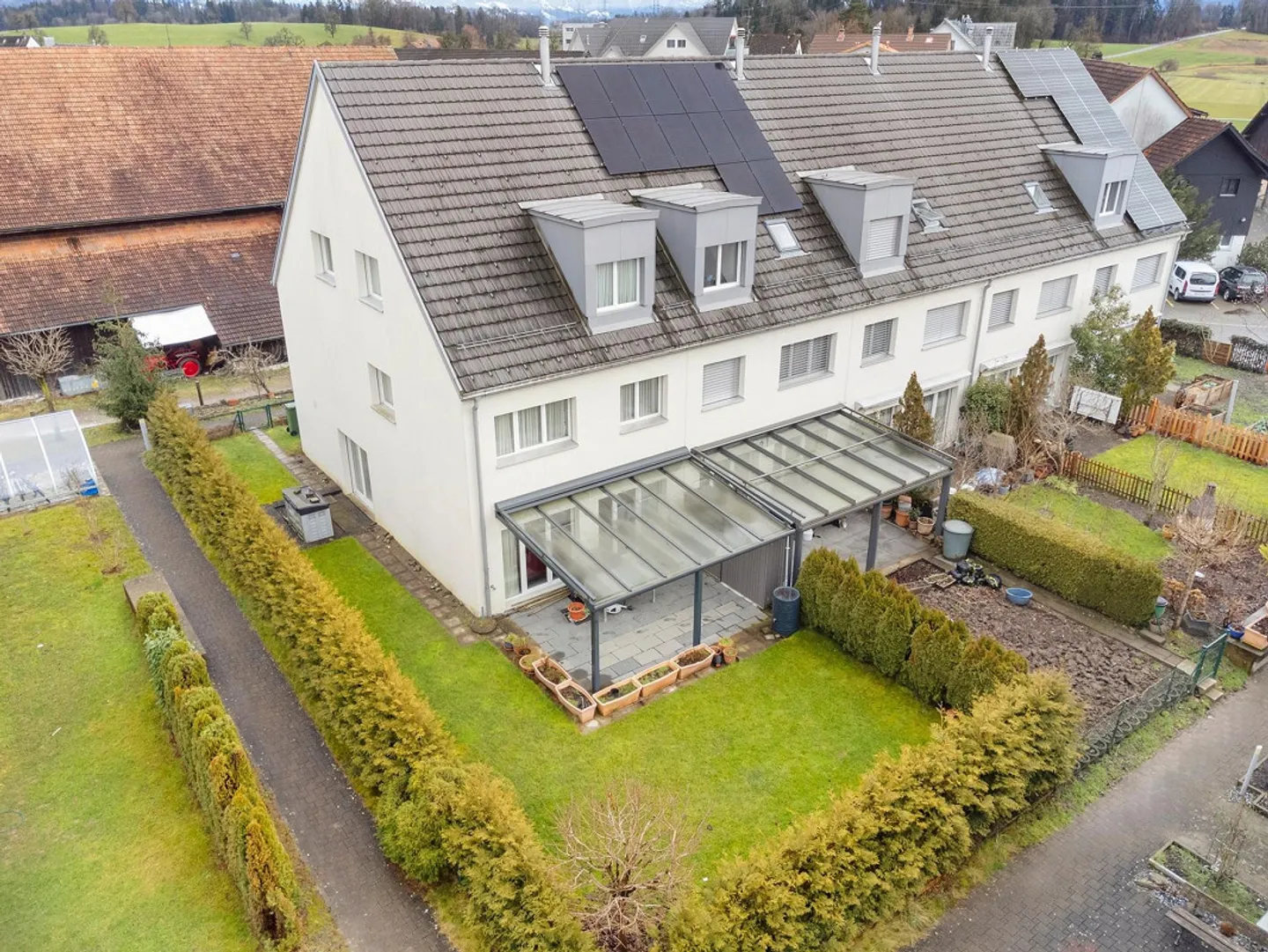 Gemütliches Reiheneckhaus mit Garten - Foto 1 von 27