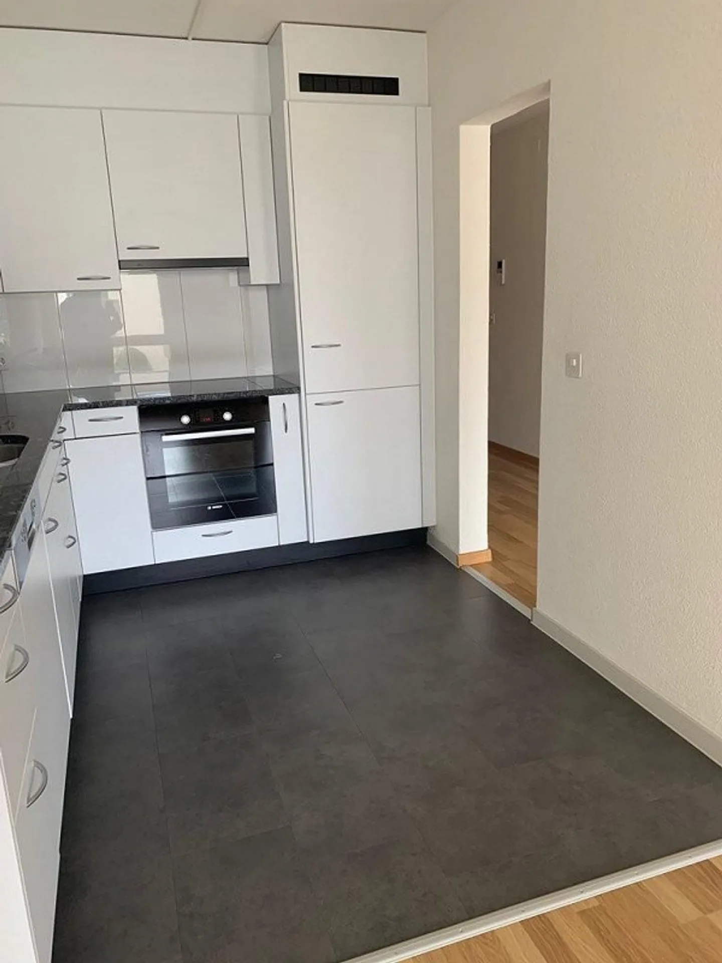 GREAT 3.5-ROOM APARTMENT IN SEIDENBERG - Photo 5 of 10