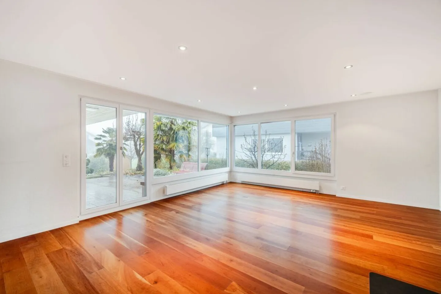 Modern Family Paradise in a Quiet Location - 7.5 Rooms, High-Quality Equipment and Minimal Additional Costs - Photo 9 of 15