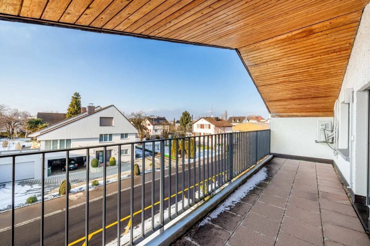 Modern Family Paradise in a Quiet Location - 7.5 Rooms, High-Quality Equipment and Minimal Additional Costs - Photo 12 of 15