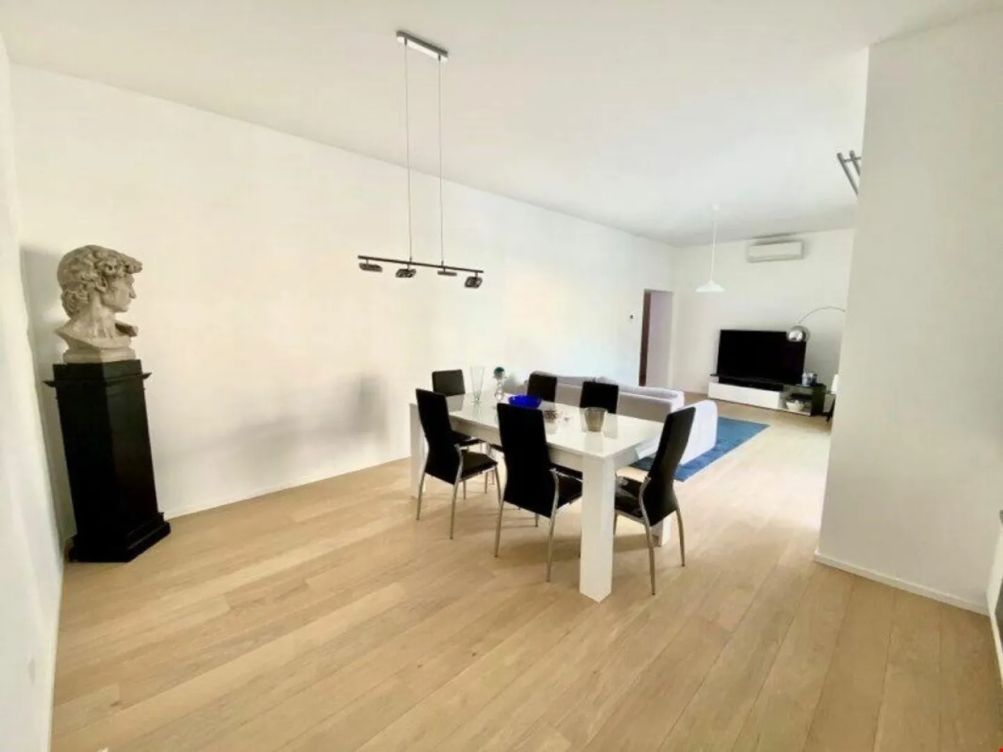 Appartamento moderno nel centro di Chiasso - Foto 3 di 14
