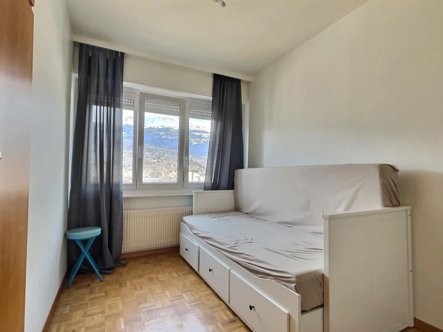 Charming Attic Apartment with Mountain View - Photo 11 of 13
