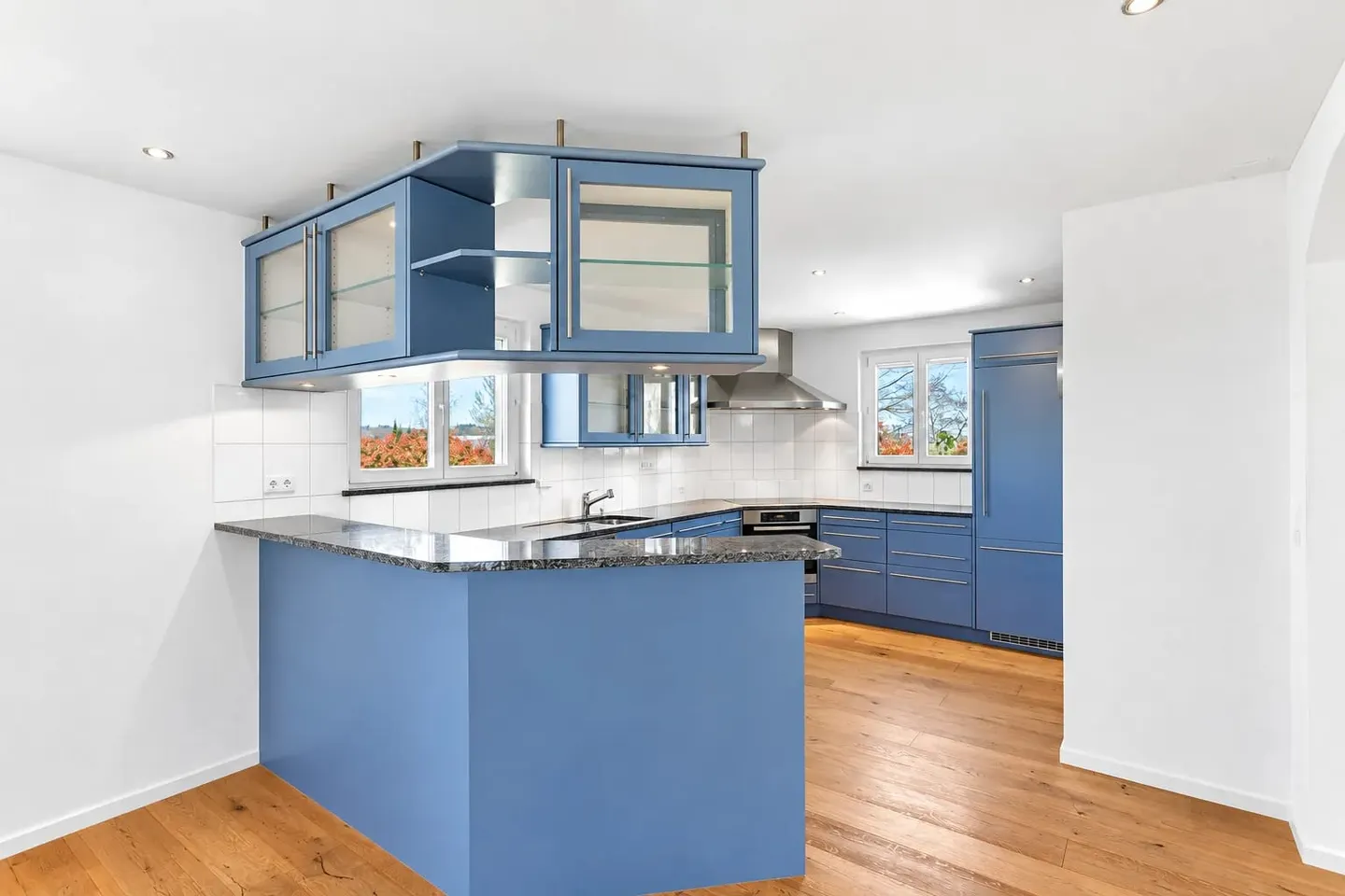 Maison familiale rénovée avec piscine - Photo 2 sur 13