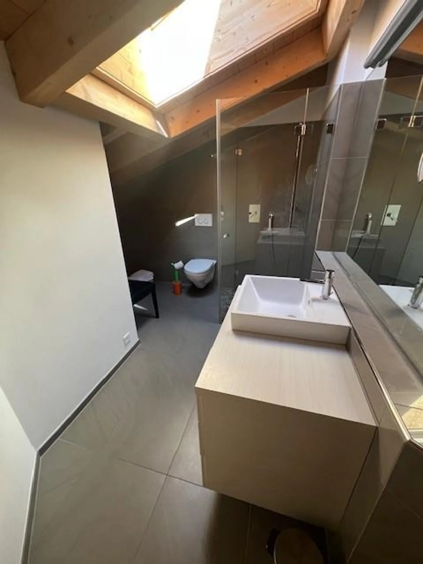 Moderne 4.5 Zimmer Penthouse - Foto 11 von 13