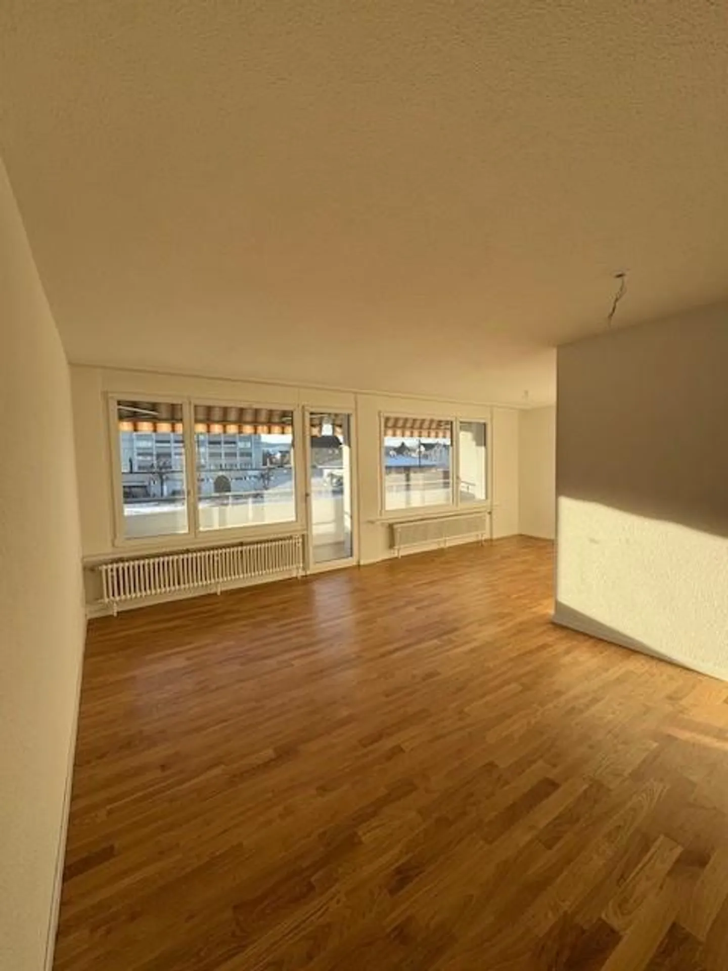 Geräumige 4.5-Zimmerwohnung - Foto 3 von 6