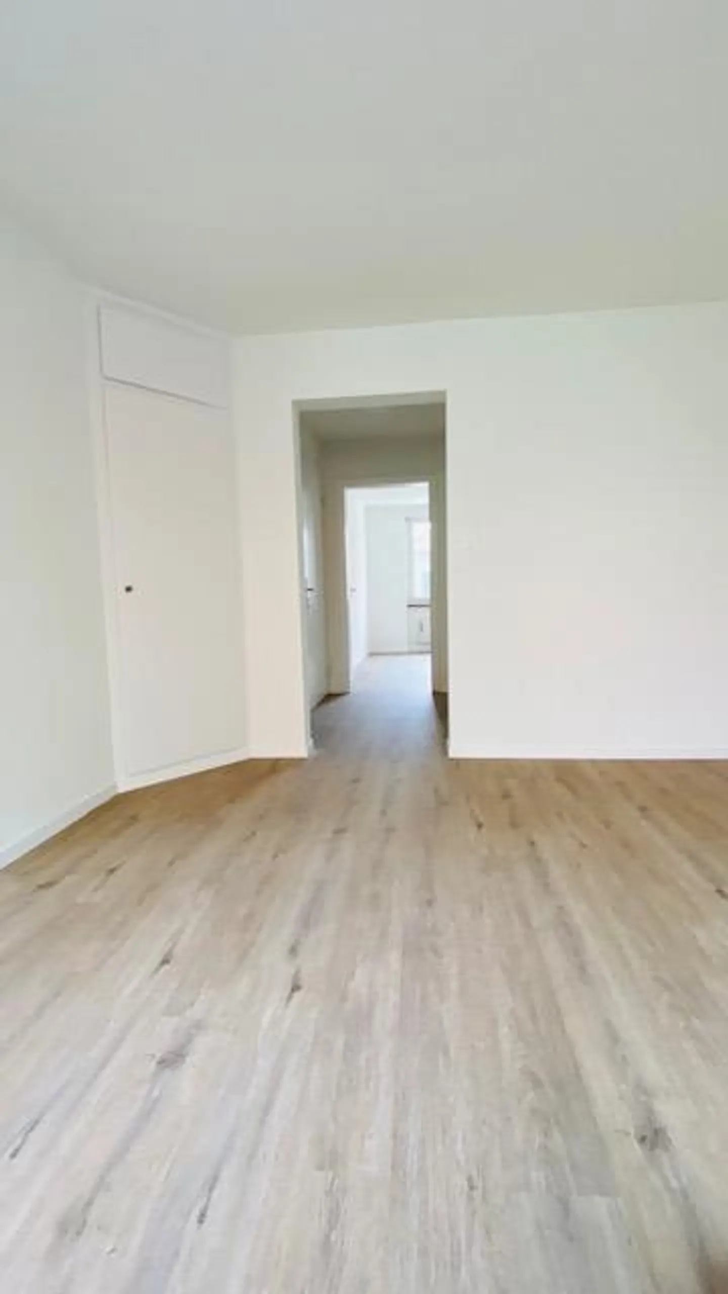 Modern 2-room apartment in the center of Grenchen - Photo 3 of 4