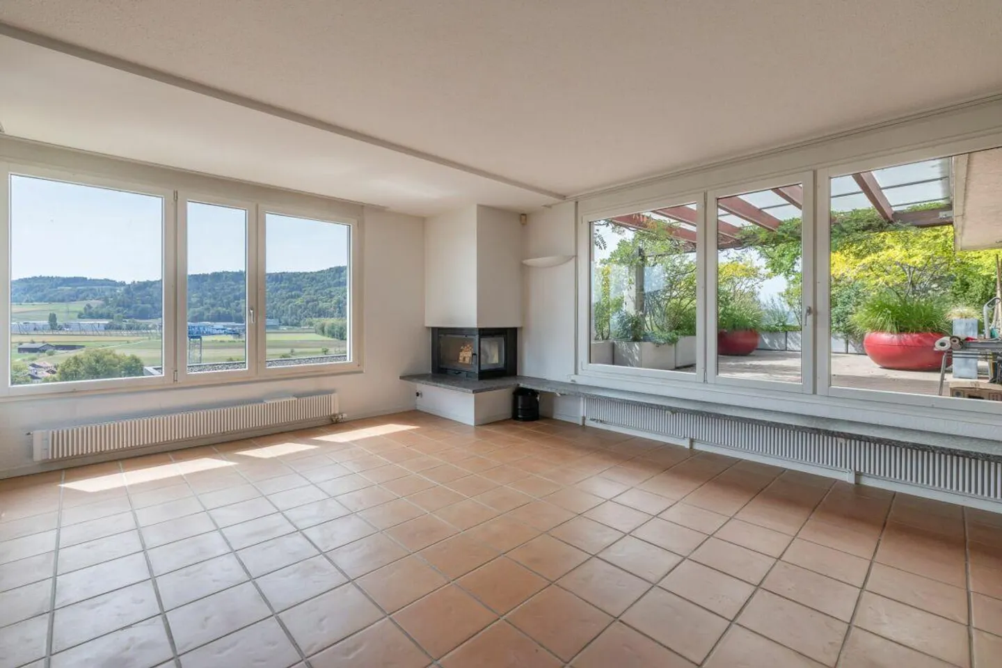 Terrace House on the Nature-Friendly Outskirts of the City - Photo 4 of 15