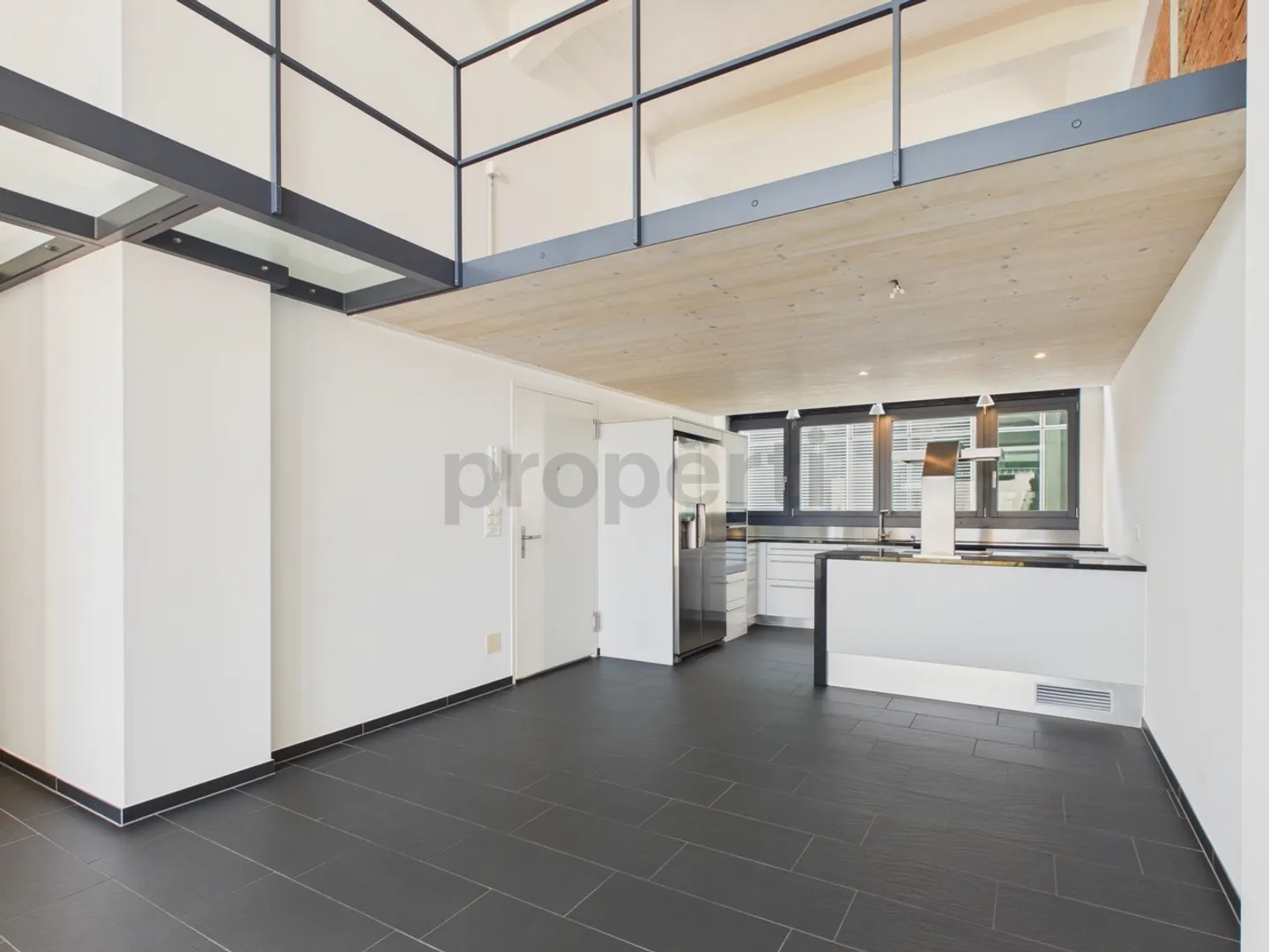 Loft for rent - Photo 2 of 12