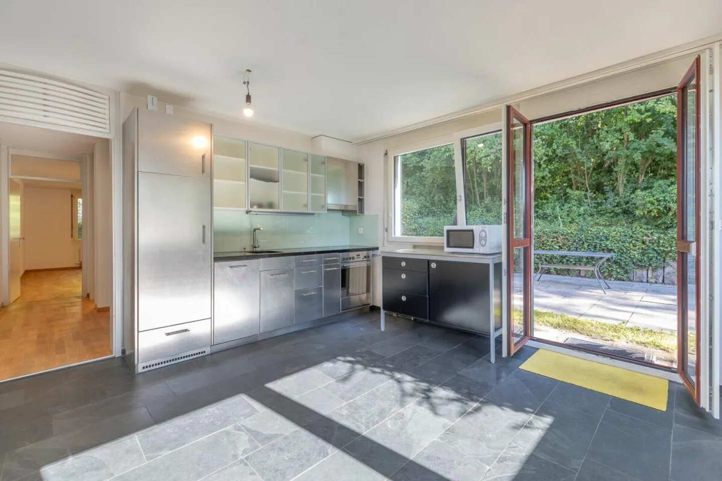 Terrace House on the Nature-Friendly Outskirts of the City - Photo 9 of 15