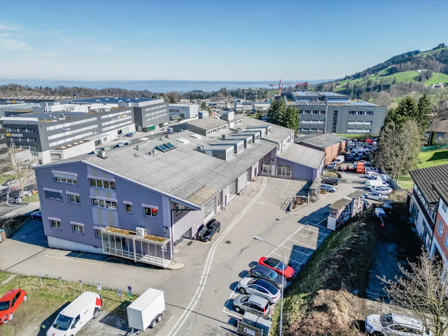 A truly lucrative business - Photo 2 of 12