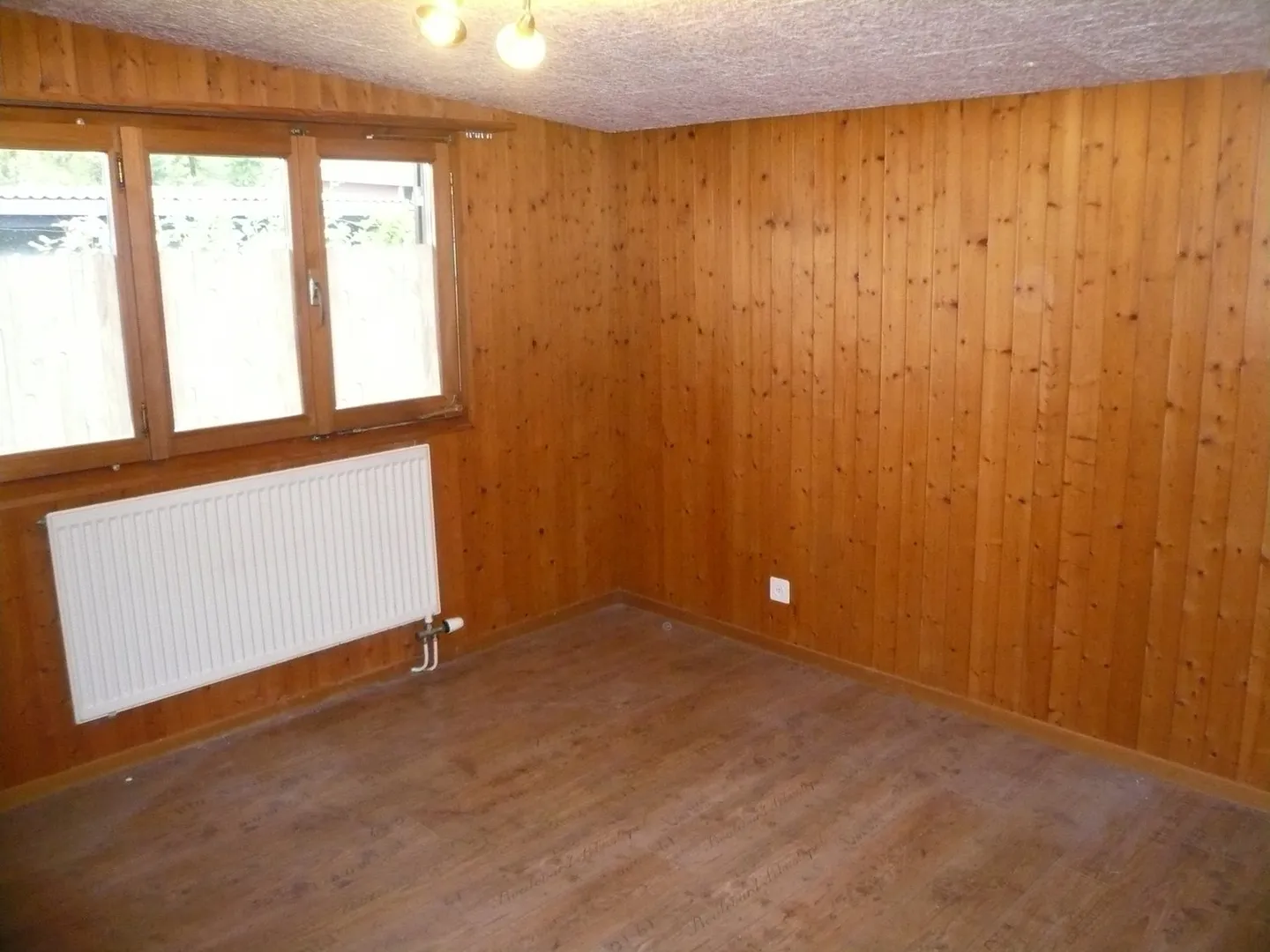 Beautiful 3.5-Room Chalet in a Quiet Location in Moosseedorf - Photo 6 of 7