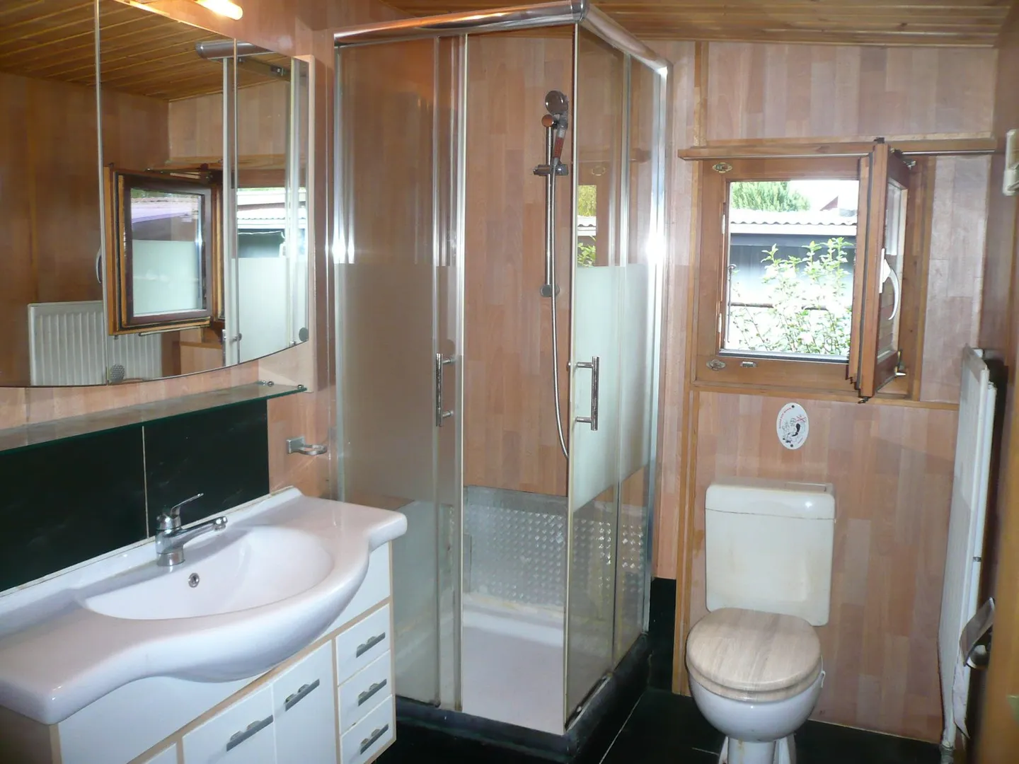Beautiful 3.5-Room Chalet in a Quiet Location in Moosseedorf - Photo 7 of 7