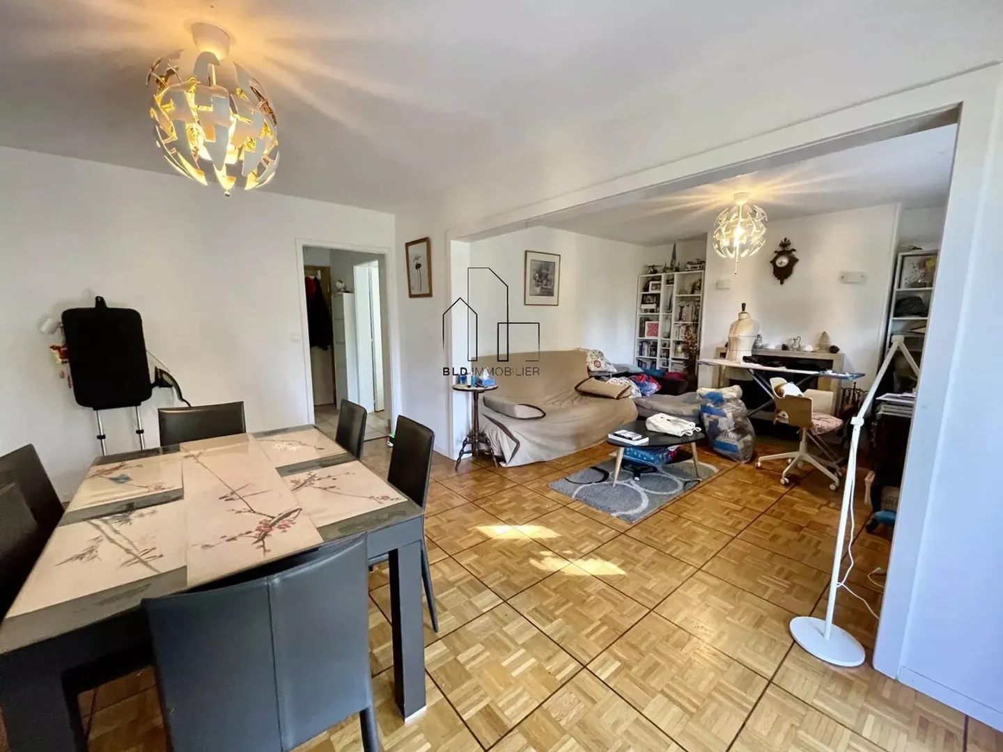 Appartement Charmant avec Jardin - Photo 3 sur 11