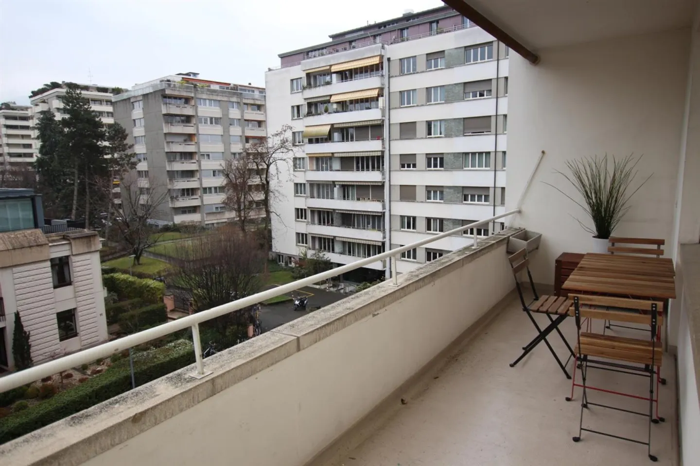 Charming Apartment in Champel - Photo 5 of 6