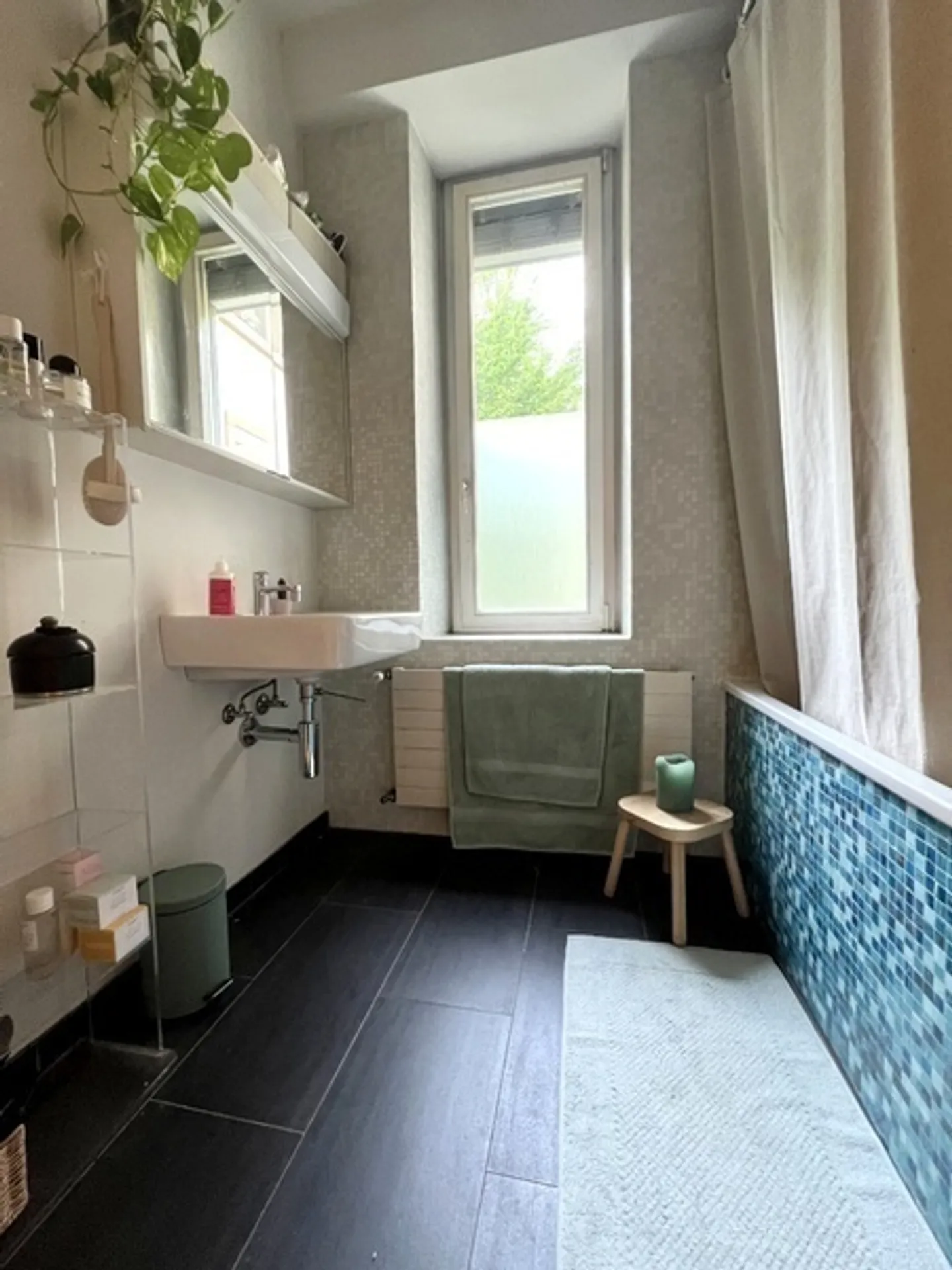 APPARTEMENT 3½ PIÈCES À ZURICH - DISTRICT 7 HOTTINGEN, MEUBLÉ, TEMPORAIRE - Photo 7 sur 10