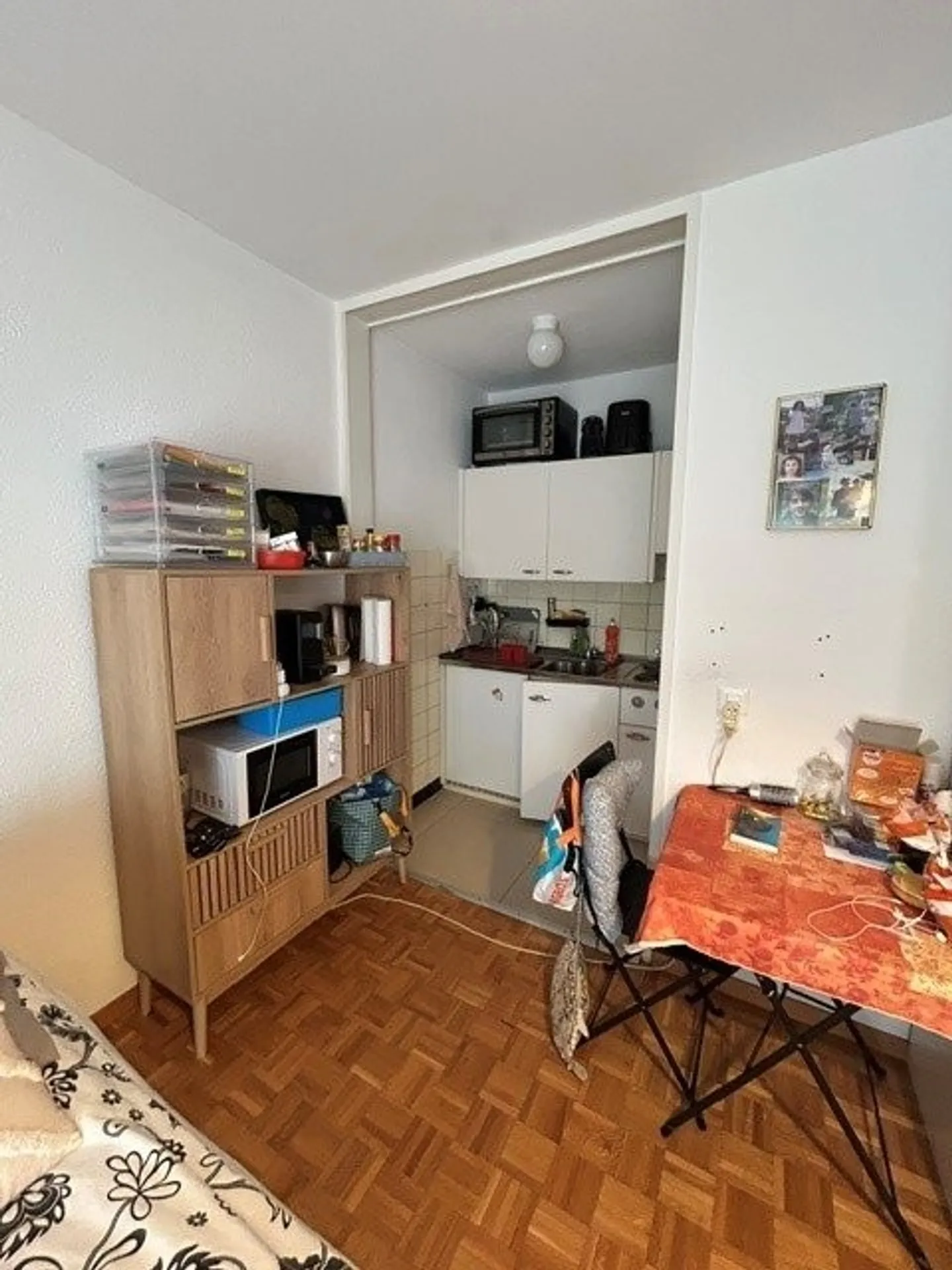 Studio im 5. Stock - Foto 1 von 4