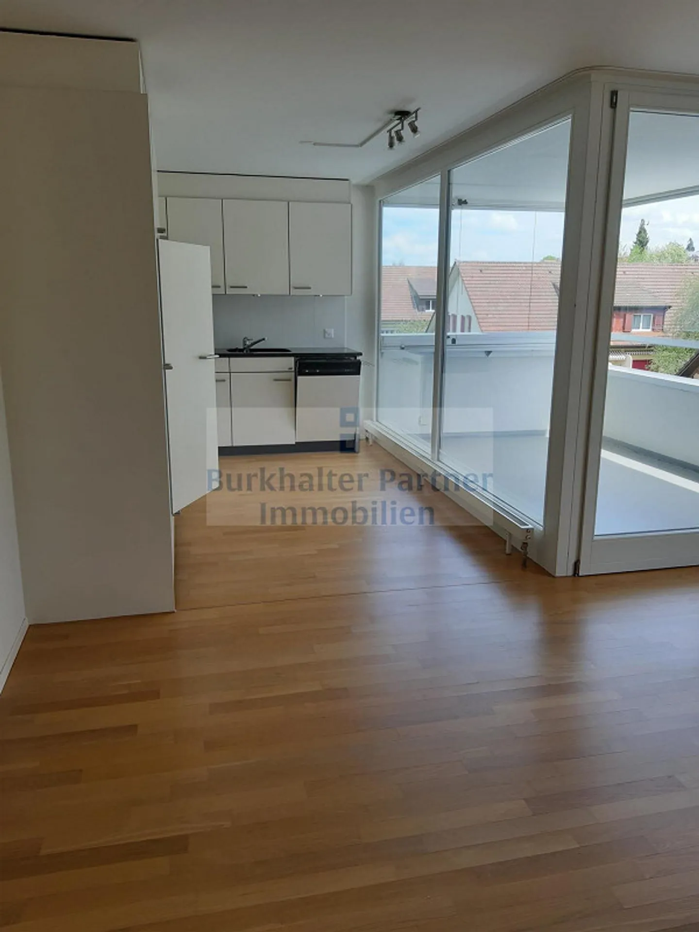 Vivre + 50 dans la résidence Vivo Köniz / appartement individuel lumineux de 2,5 pièces - Photo 11 sur 12