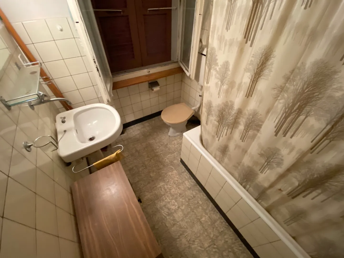 Gebäude mit 2 Wohnungen und einer Gewerbefläche - Foto 22 von 34