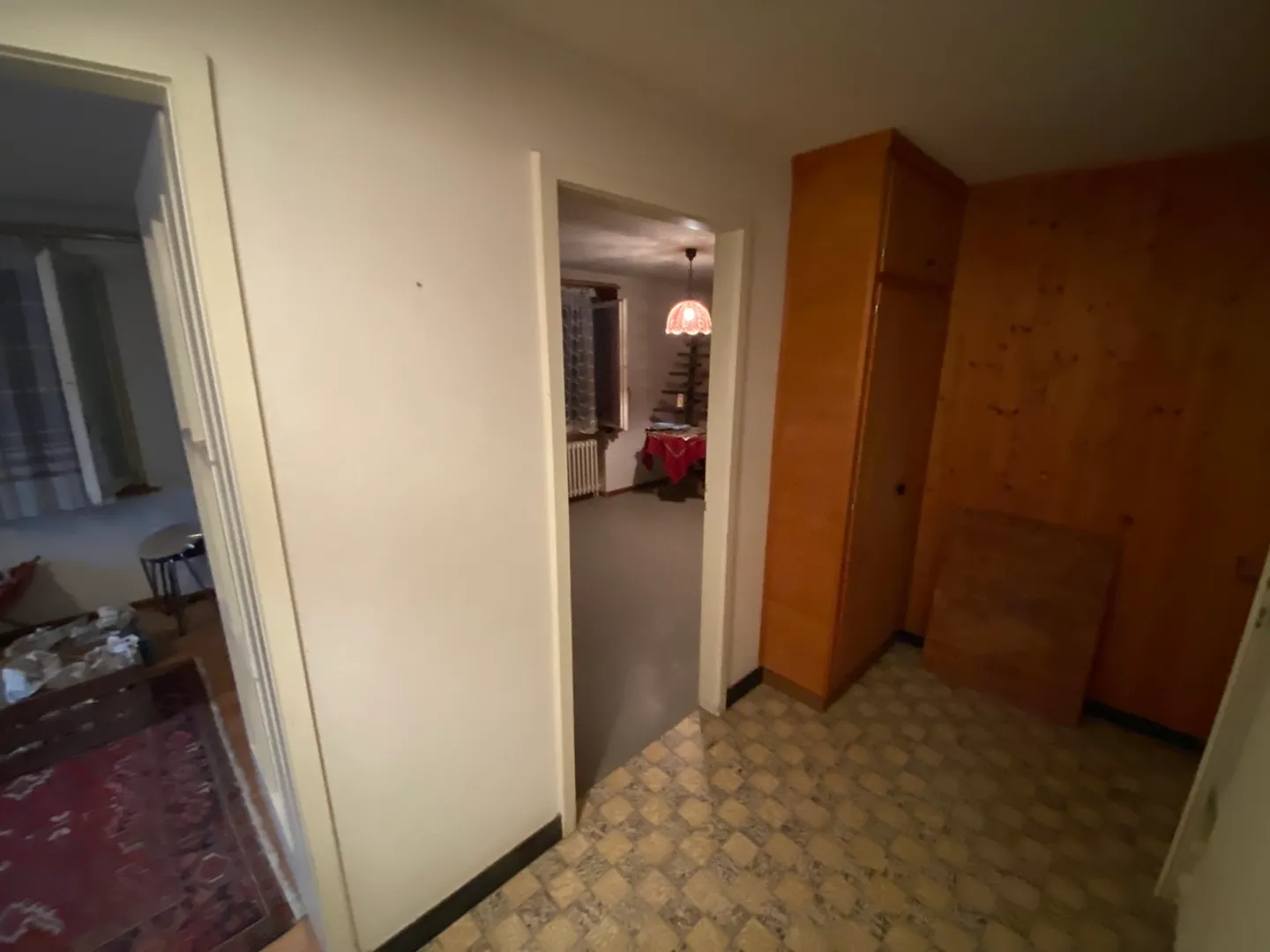 Gebäude mit 2 Wohnungen und einer Gewerbefläche - Foto 24 von 34